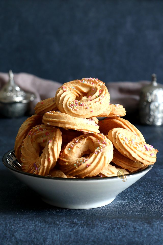 Halwat El- Lambout ou Biscuits Algériens 