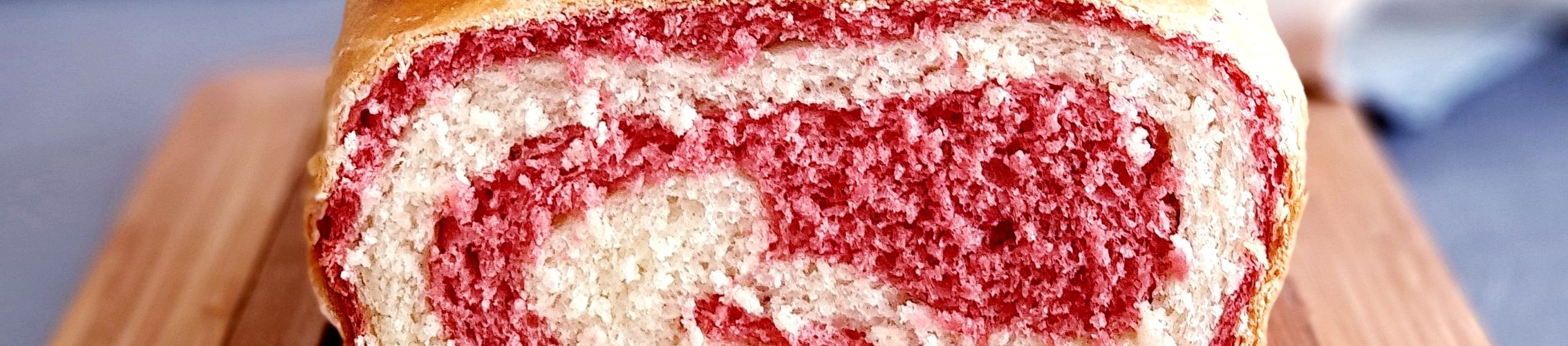 Pain de Mie Bicolore à la Betterave