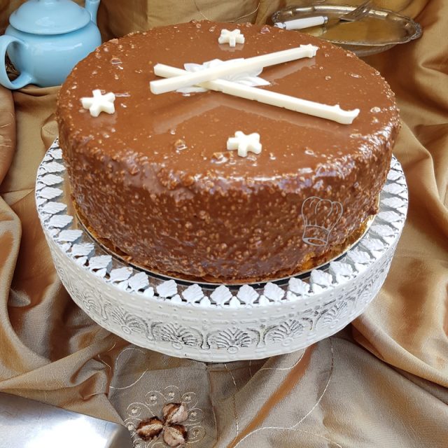 Cake Vanille Chocolat au Glaçage Rocher