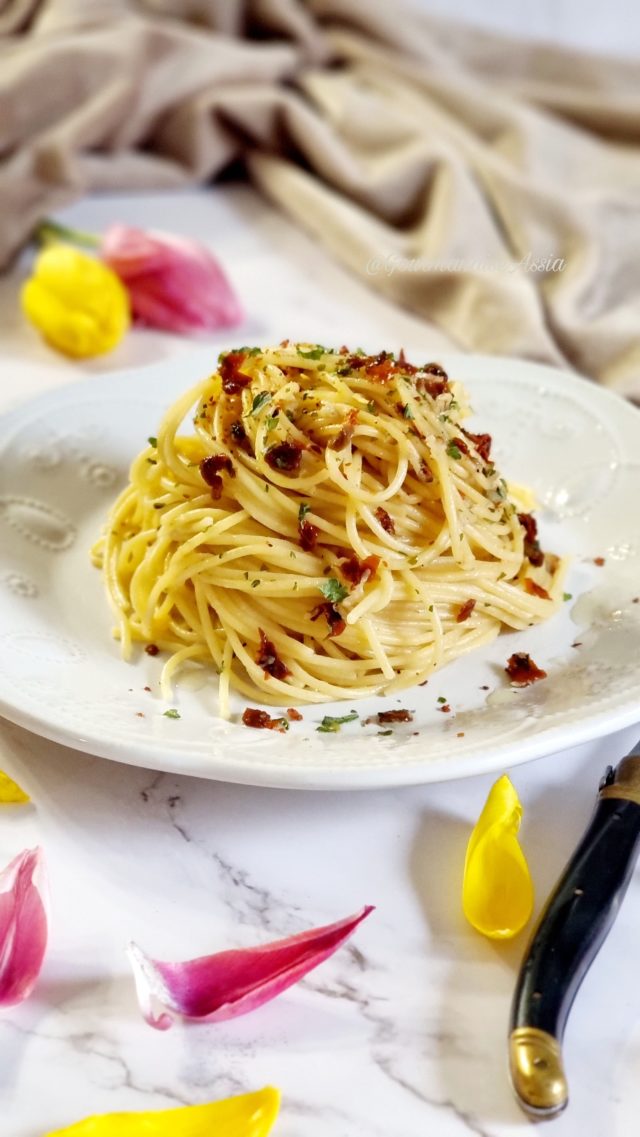 Spaghettata aglio, olio e peperoncino { Cuisine Italienne}