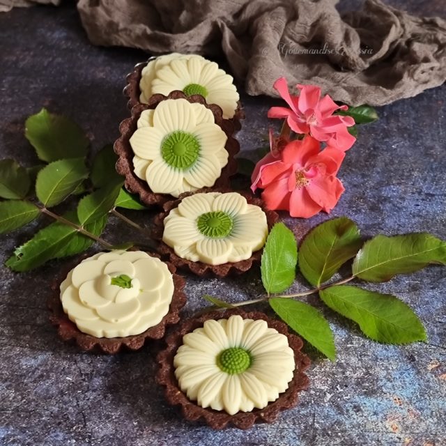 Tartelettes Fleurs Chocolat Framboises 