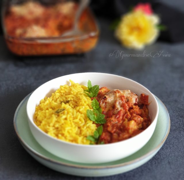 Champignons Farcis aux Crevettes en Sauce Tomate