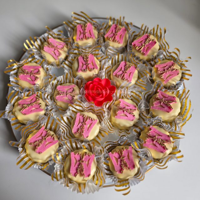 Sablés à la Crème Russe et Fraise des Bois