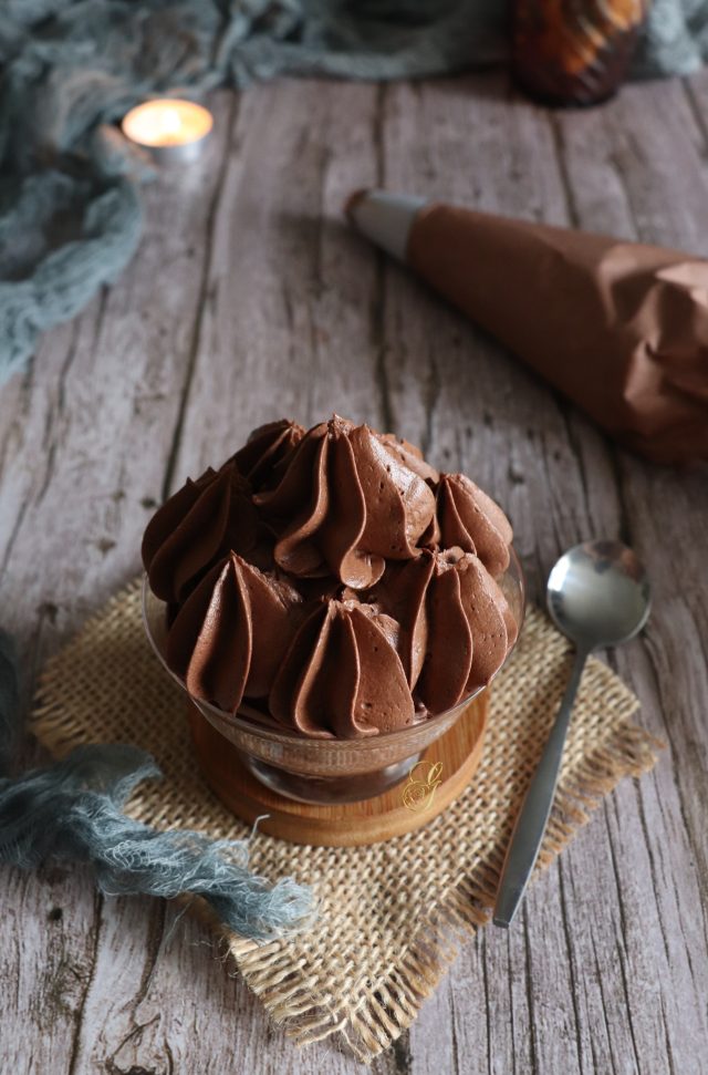Crème au Beurre et Chocolat Parfaite