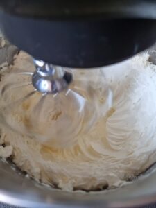 Crème au Beurre Russe {Fête de Delia}