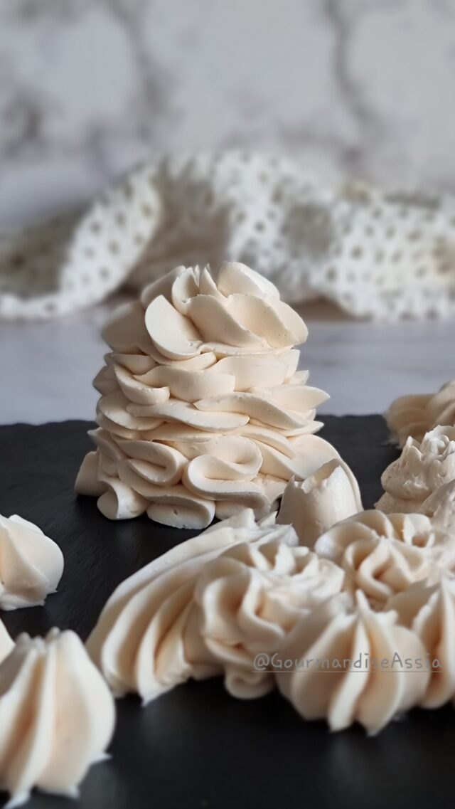 Crème au Beurre Russe {Fête de Delia}