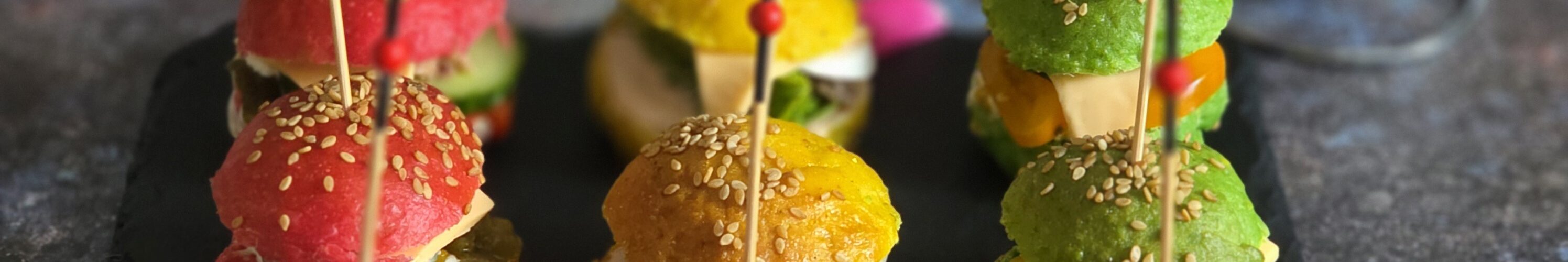 Mini Burgers Colorés { Betterave Coriandre et Curry }